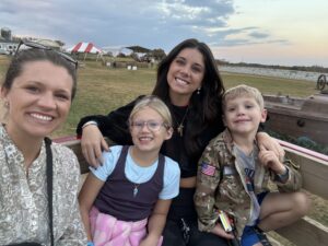 Madison with her Mom, Elisah, and siblings, Charlotte and Eli.